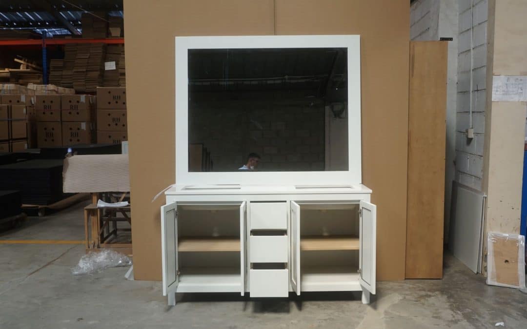 Lot 814Vanity 1500