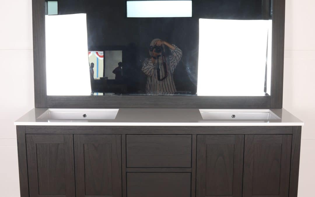 Barn House 3Vanity 1600