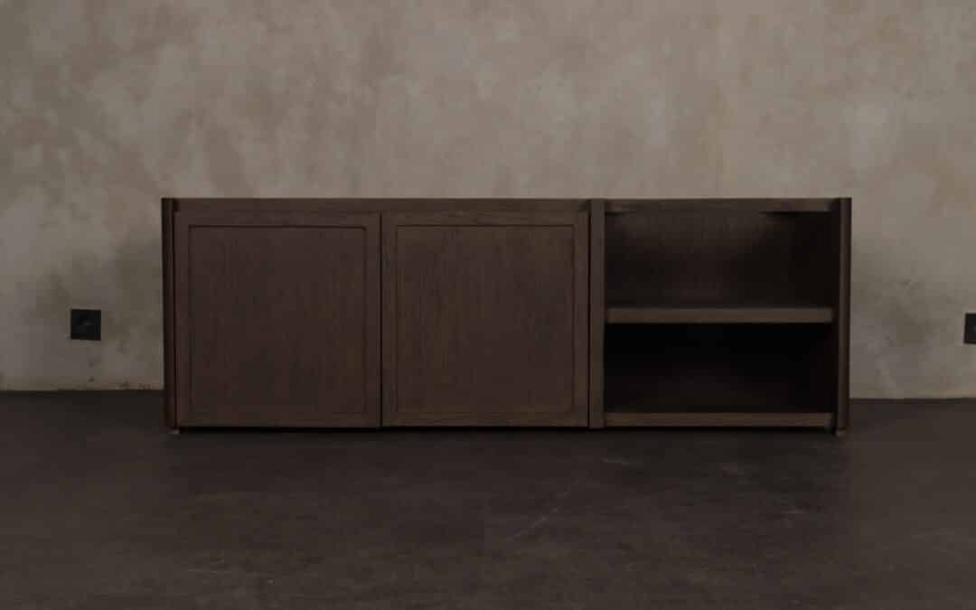 Gaius  Vanity 1500